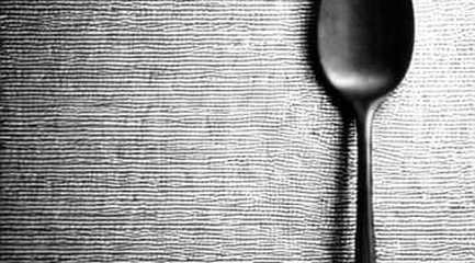 The Silent Accumulation: Why Aave's Dominance in Tokenized Gold Is a Double-Edged Ledger